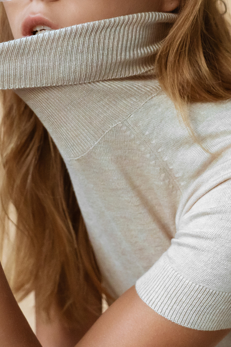 Beige Pullover - Image 4