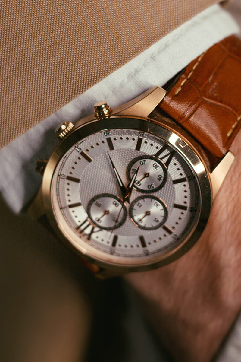 Bronze Watch - Image 3